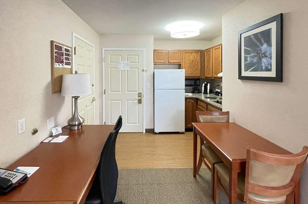 Smart Suites, Ascend Hotel Collection South Burlington Room photo